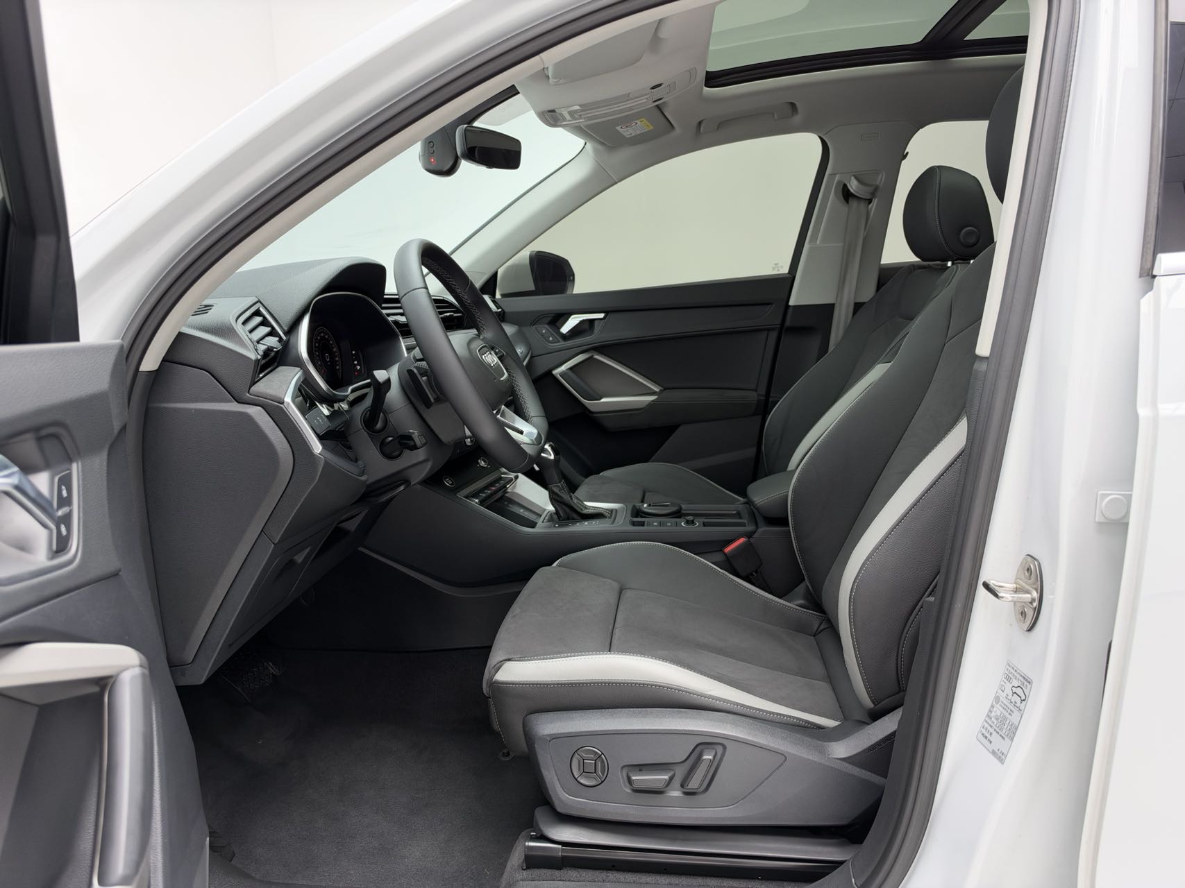 2022 immagine di auto #7