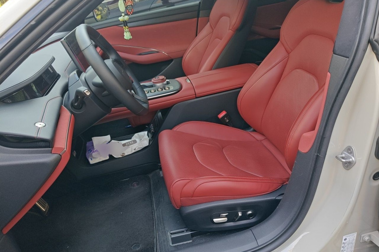 MI SU7 2024 car image #15