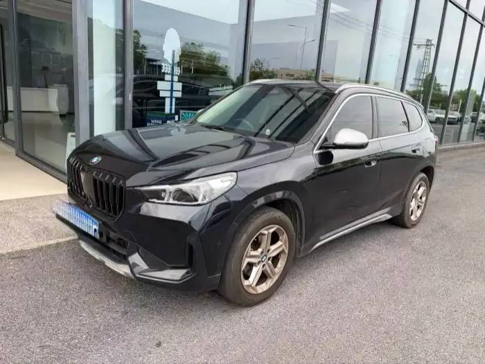 BMW X1 2024 car image 