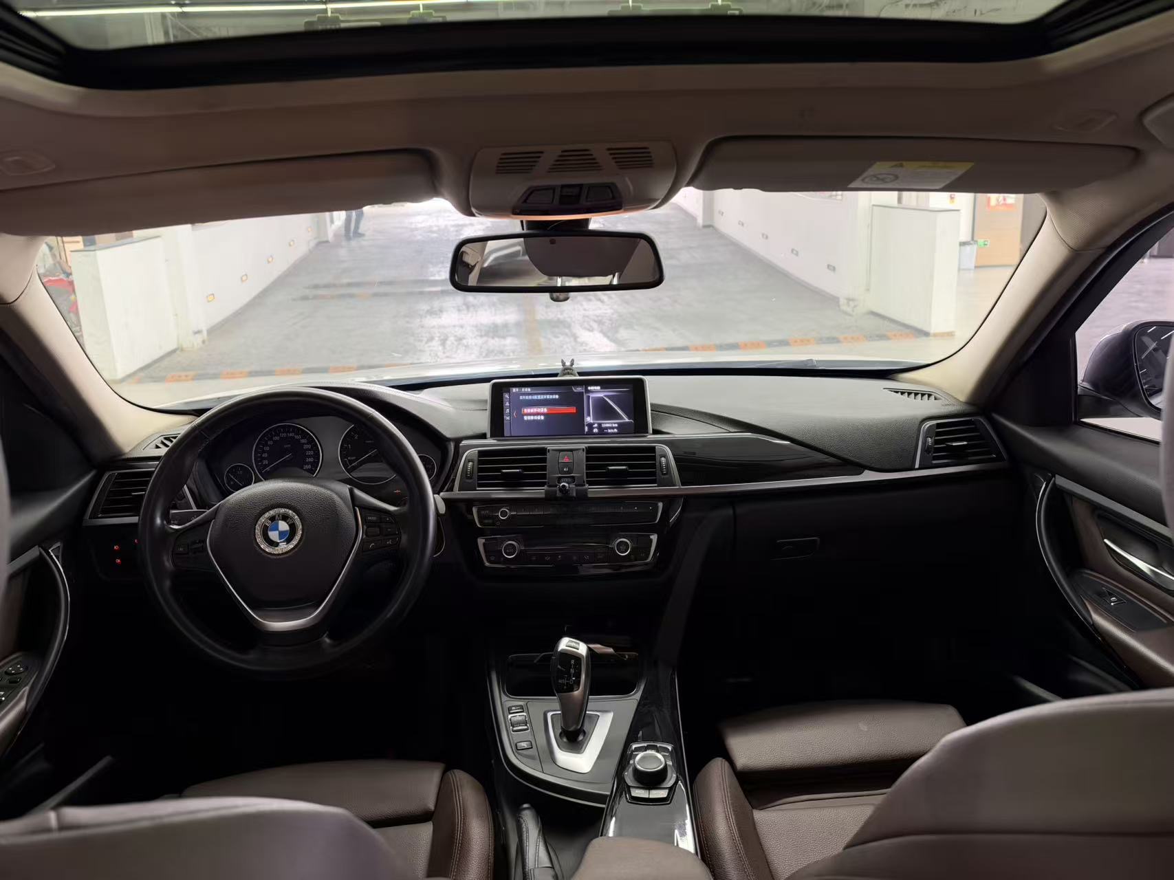 BMW 3 Series 2018 car image #5