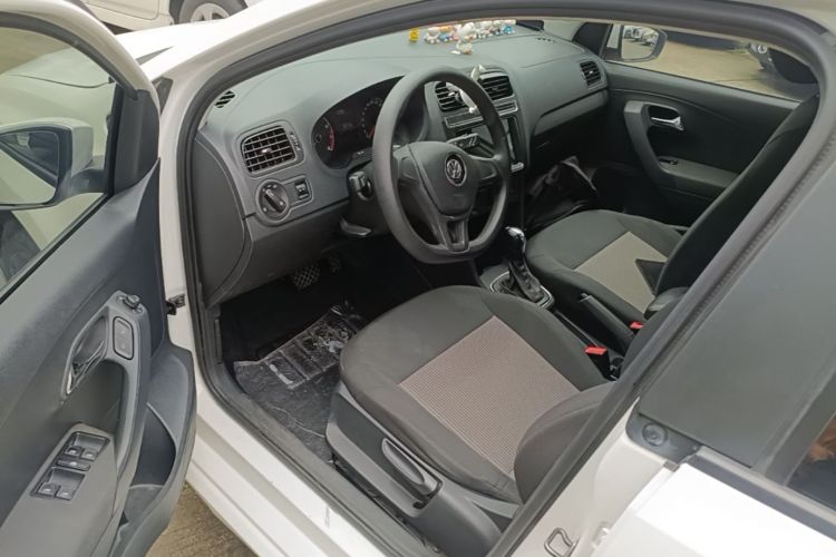 Volkswagen Polo 2017 #11 Volkswagen Polo 2017 car image #11