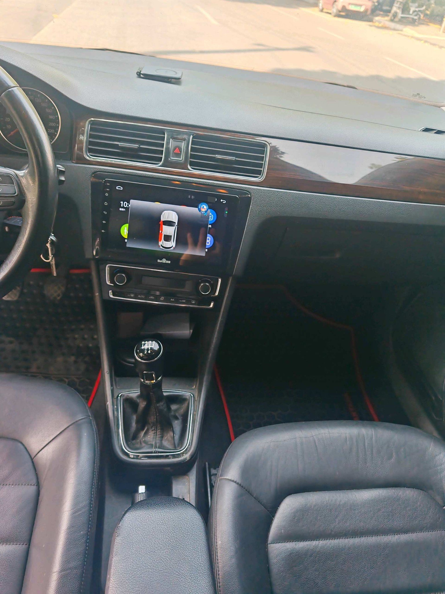 Volkswagen Santana 2014 car image #2