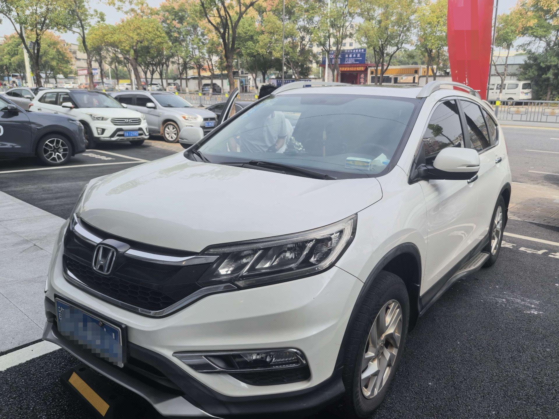 Honda CR-V 2015 car image 