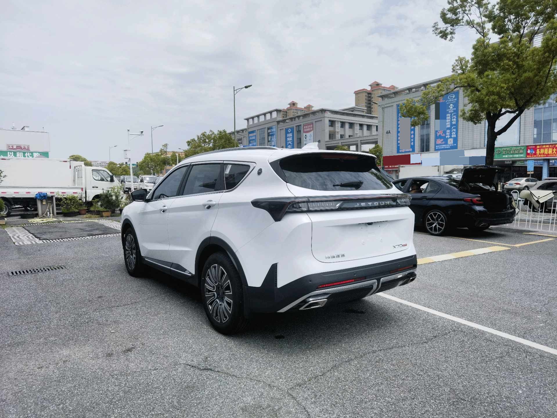 Jetour X70 PLUS 2024 car image #6