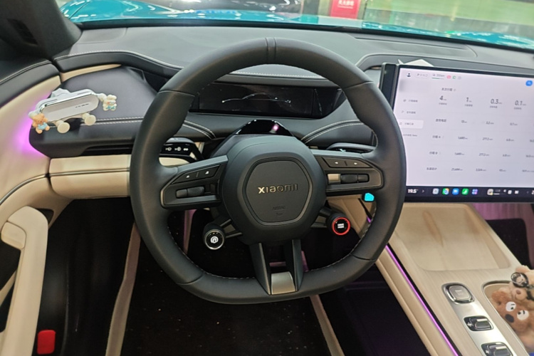 MI SU7 2025 car image #11