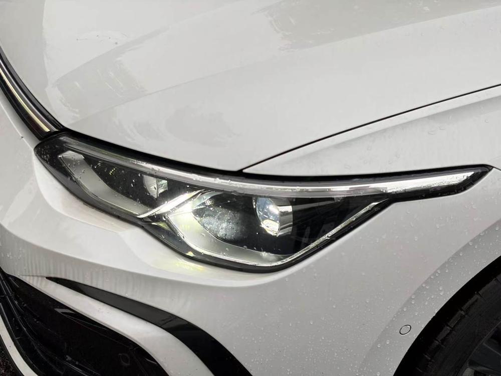 Volkswagen Golf 2023 car image #6