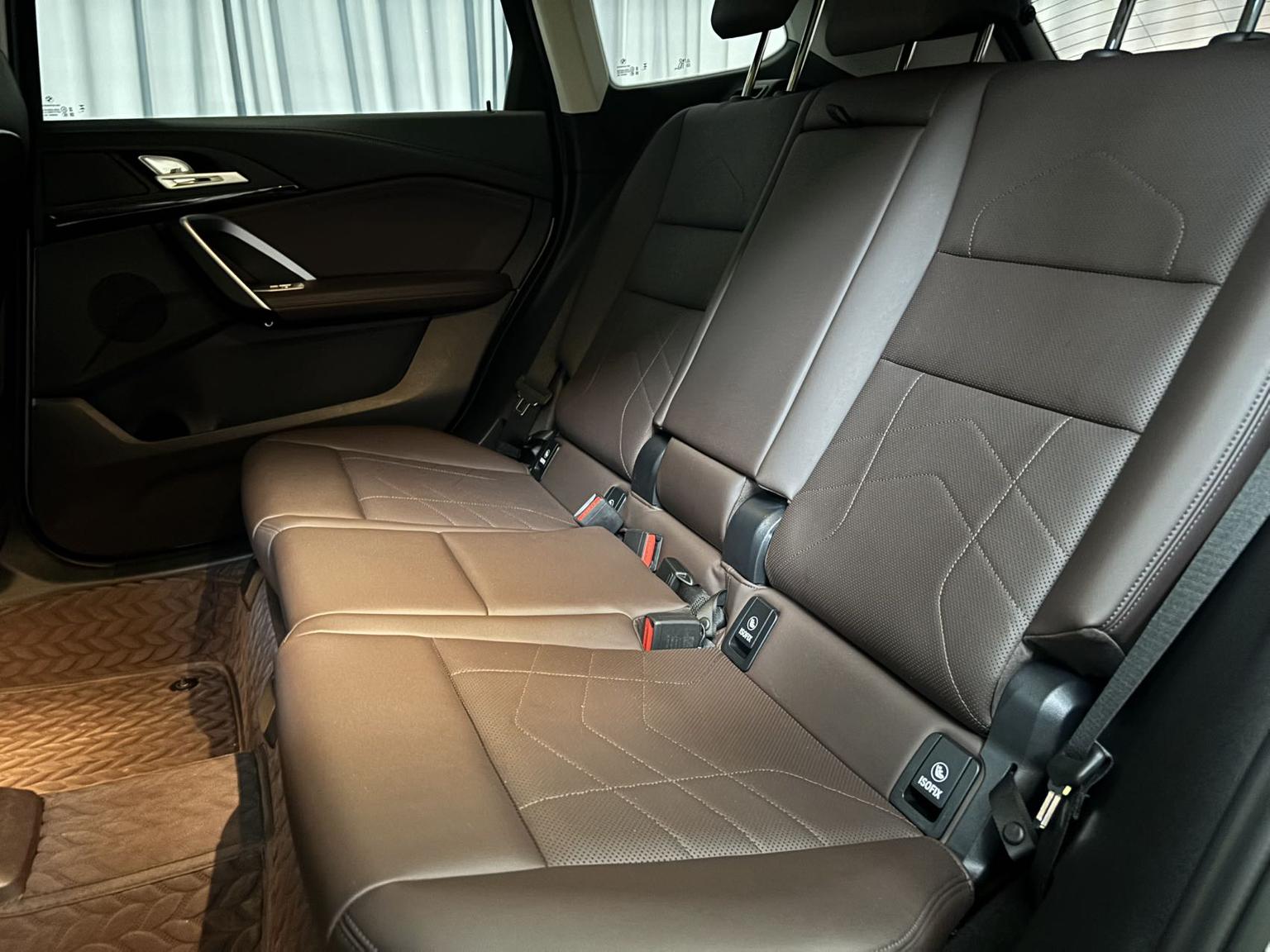 BMW X1 2023 car image #10