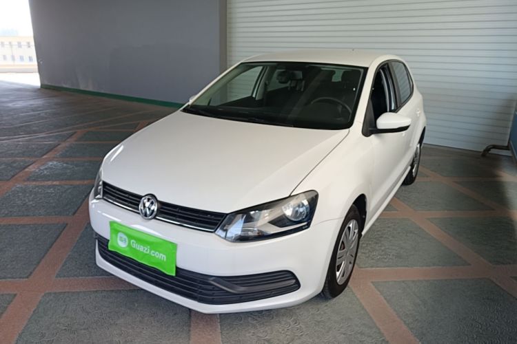 Volkswagen Polo 2018 car image #2