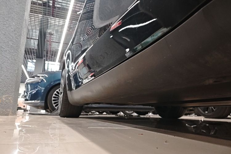 Tesla Model Y 2021 #26 Tesla Model Y 2021 car image #26
