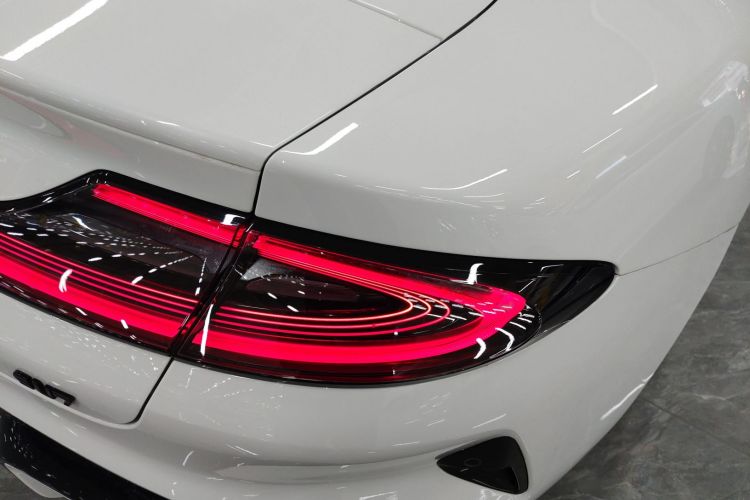 MI SU7 2024 car image #8