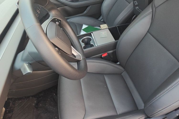 Tesla Model 3 2026 #15 Tesla Model 3 2026 صورة سيارة #15