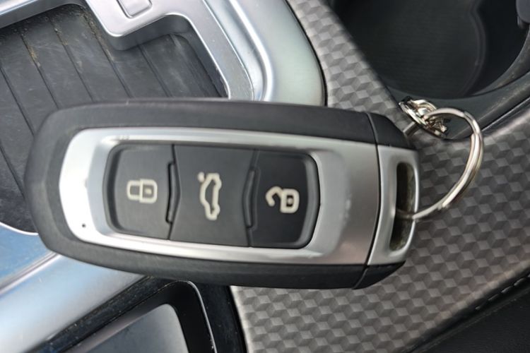 GEELY Emgrand GS 2018 car image #9
