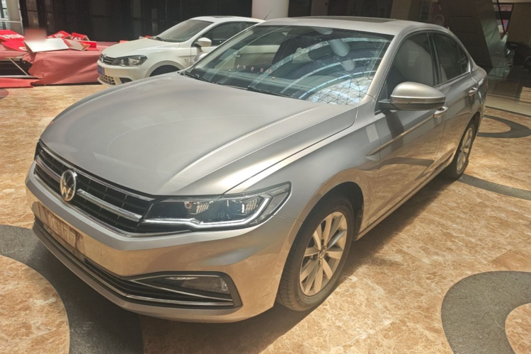 Volkswagen Bora 2021 car image #2