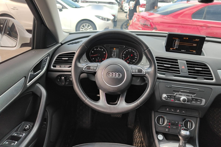 Audi Q3 2016 #15 Audi Q3 2016 car image #15