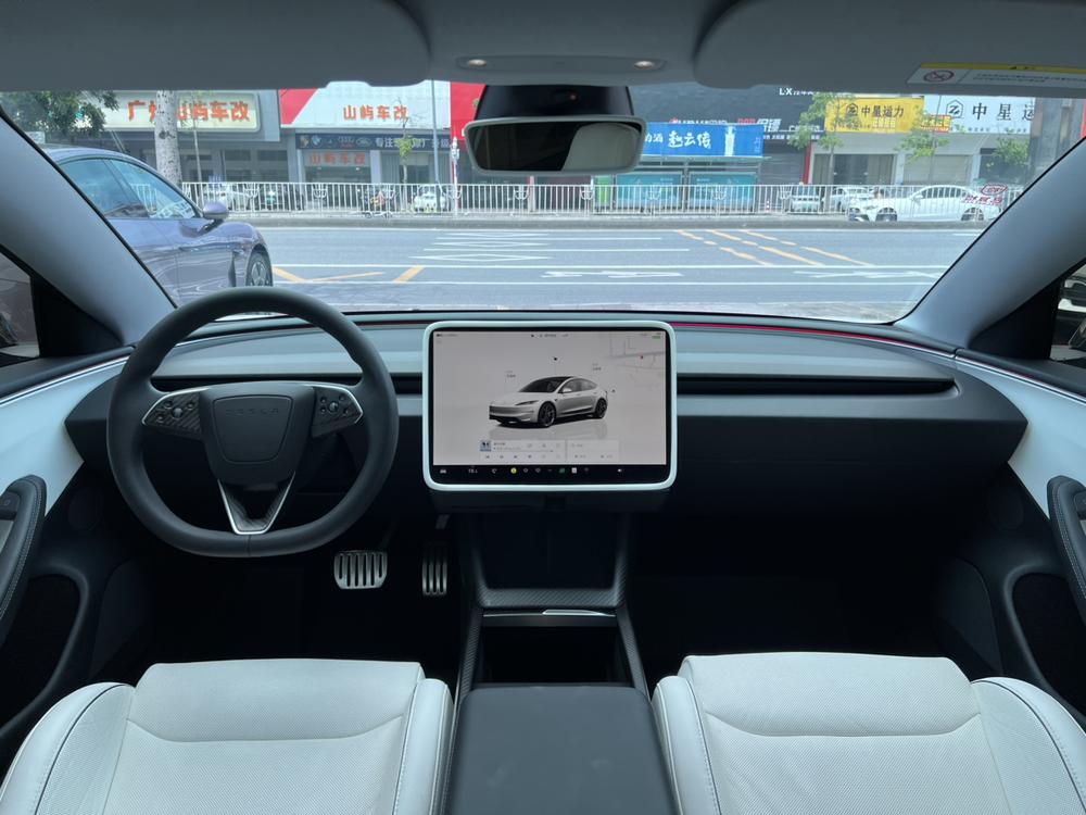 Tesla Model 3 2024 #17 Tesla Model 3 2024 car image #17
