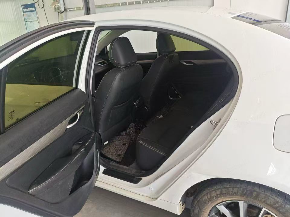 GEELY Emgrand 2020 #5 GEELY Emgrand 2020 car image #5