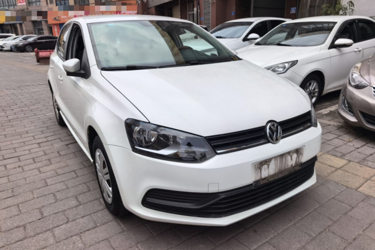 Volkswagen Polo 2015 #4 Volkswagen Polo 2015 car image #4