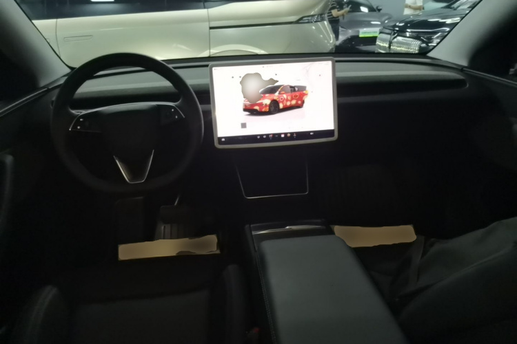 Tesla Model Y 2025 #10 Tesla Model Y 2025 car image #10