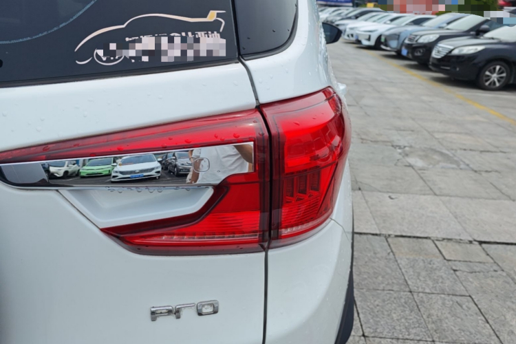 BYD Yuan Pro 2022 car image #8
