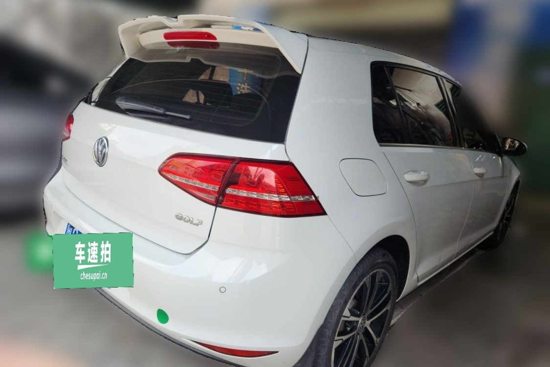 Volkswagen Golf 2017 car image #4