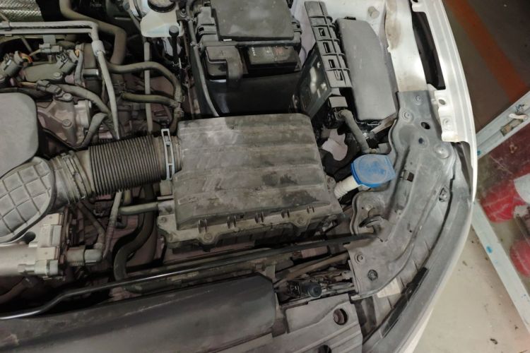 Volkswagen Polo 2021 car image #26