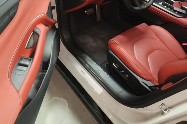 MI SU7 2024 car image #12