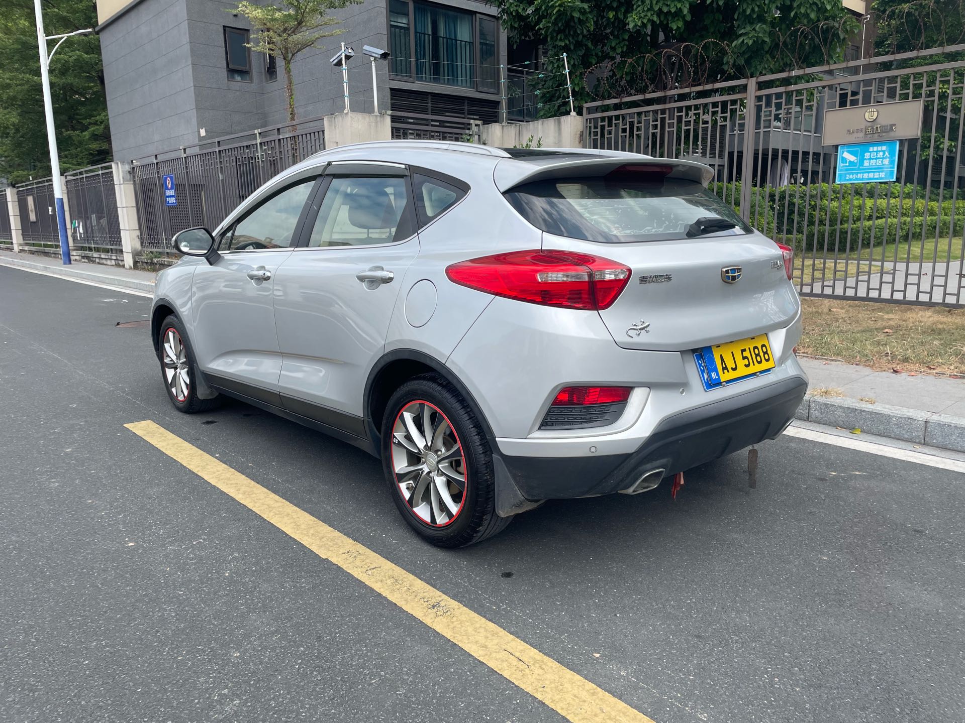 GEELY Emgrand GS 2016 #7 GEELY Emgrand GS 2016 immagine di auto #7