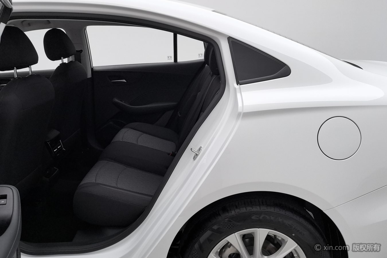 Roewe i5 2025 صورة سيارة #16