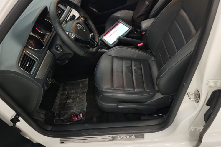 Volkswagen Lavida 2018 #15 Volkswagen Lavida 2018 car image #15