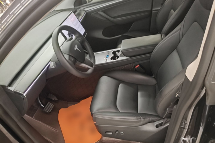 Tesla Model Y 2024 #15 Tesla Model Y 2024 car image #15