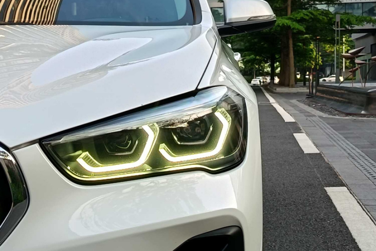 BMW X1 2022 car image #13