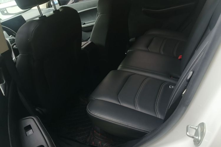 BYD Yuan New Energy 2019 #13 BYD Yuan New Energy 2019 car image #13