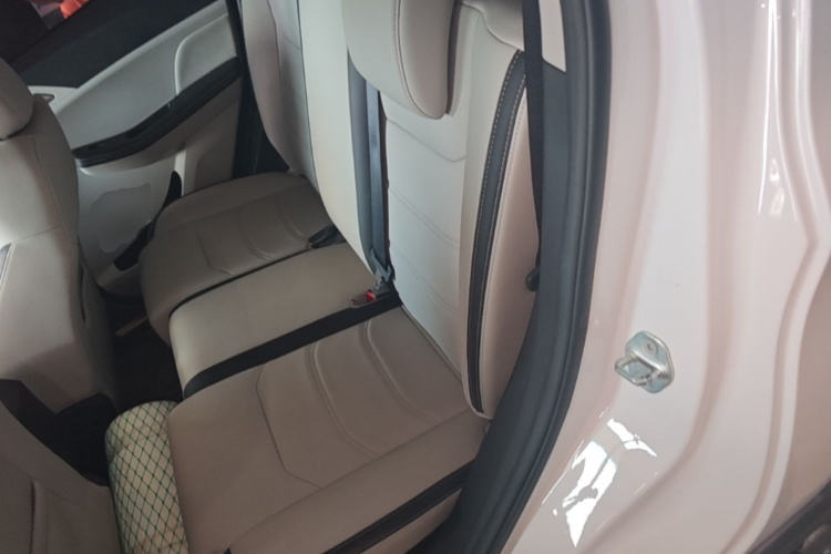 BYD Yuan Pro 2022 car image #17