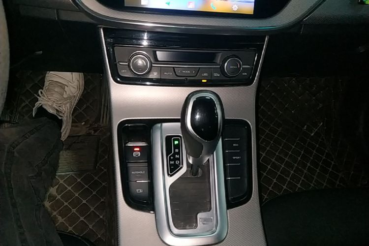 GEELY Emgrand GL 2018 car image #14