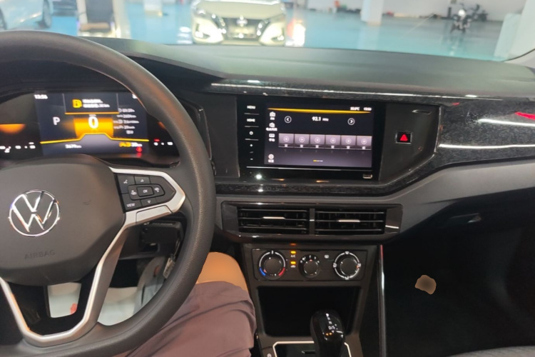 Volkswagen Lavida 2026 car image #10