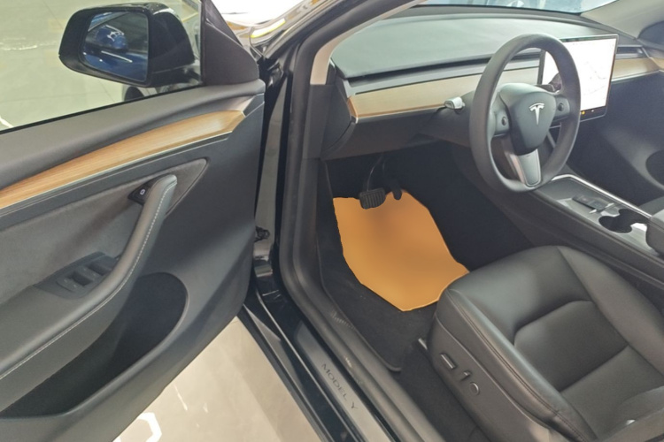 Tesla Model Y 2021 #16 Tesla Model Y 2021 car image #16