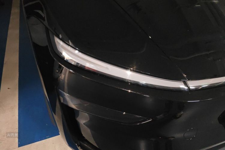 Tesla Model Y 2025 car image #8