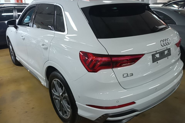 Audi Q3 2022 #7 Audi Q3 2022 car image #7