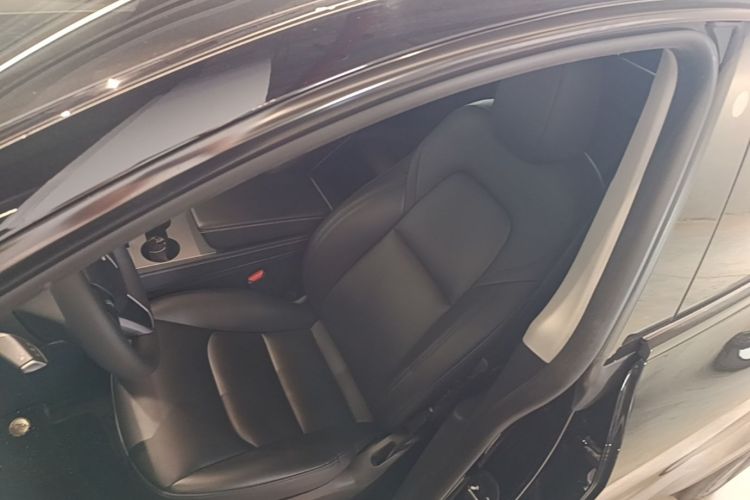 Tesla Model Y 2023 #15 Tesla Model Y 2023 immagine di auto #15