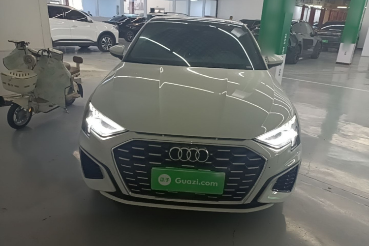 Audi A3 2024 car image #3