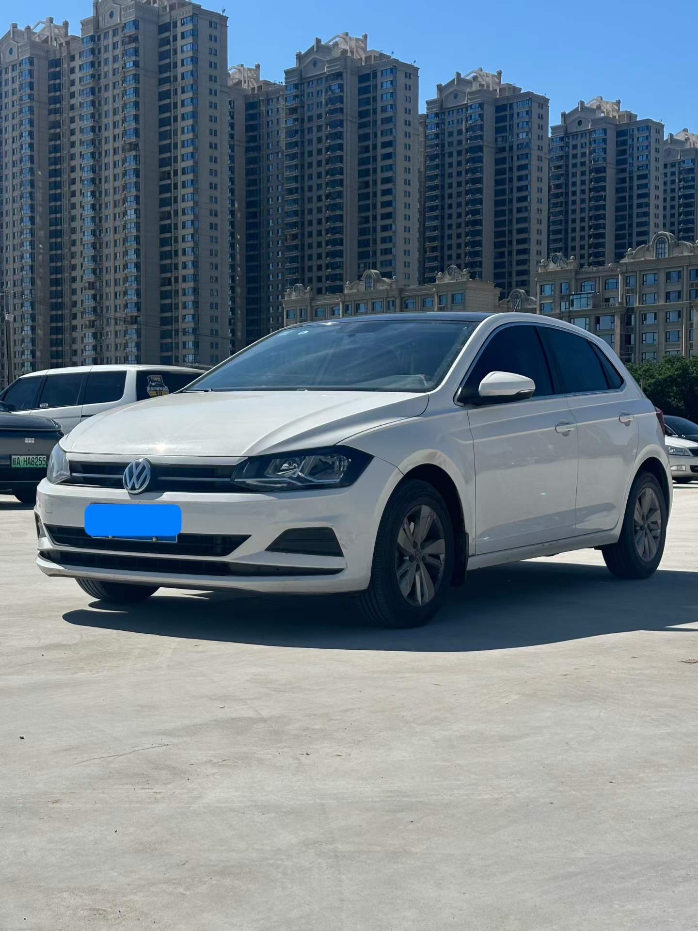 Volkswagen Polo 2022 car image 
