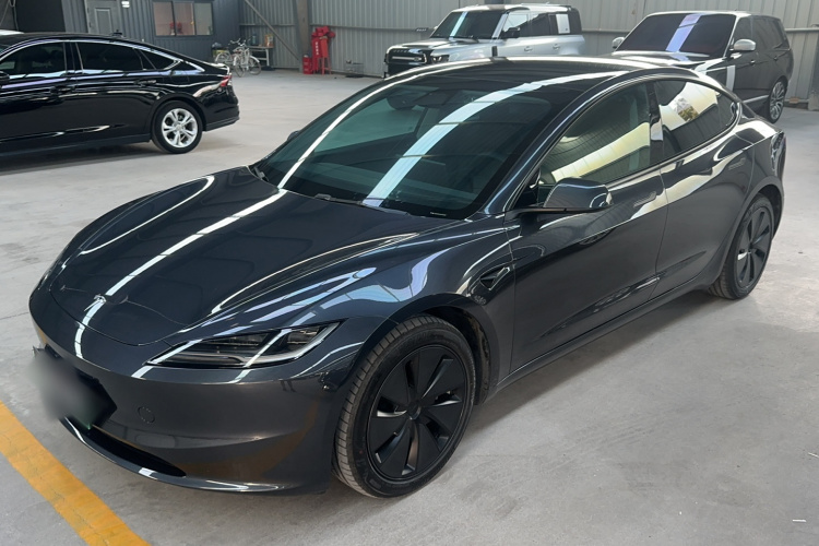 Tesla Model 3 2025 #2 Tesla Model 3 2025 car image #2