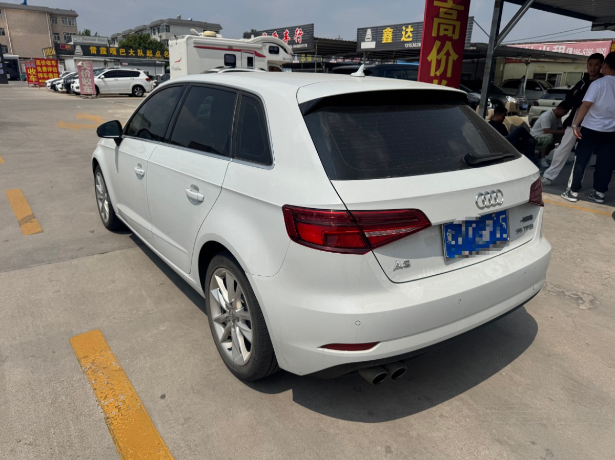 Audi A3 2018 car image #9