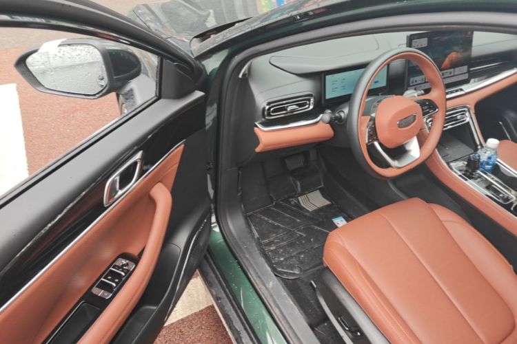 GEELY Emgrand 2025 car image #16