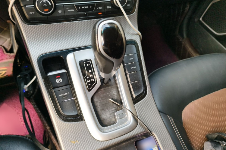 GEELY Emgrand GS 2018 #18 GEELY Emgrand GS 2018 immagine di auto #18