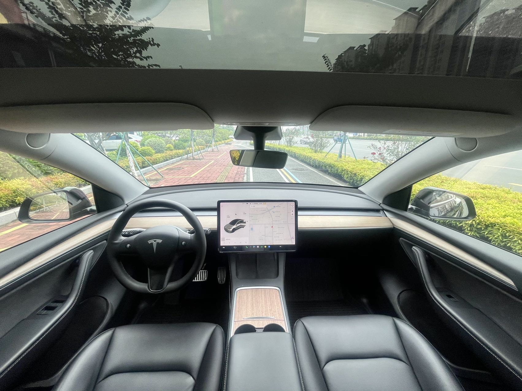 Tesla Model Y 2021 #5 Tesla Model Y 2021 car image #5
