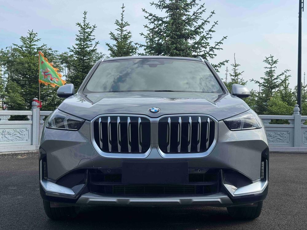 BMW X1 2023 car image #2