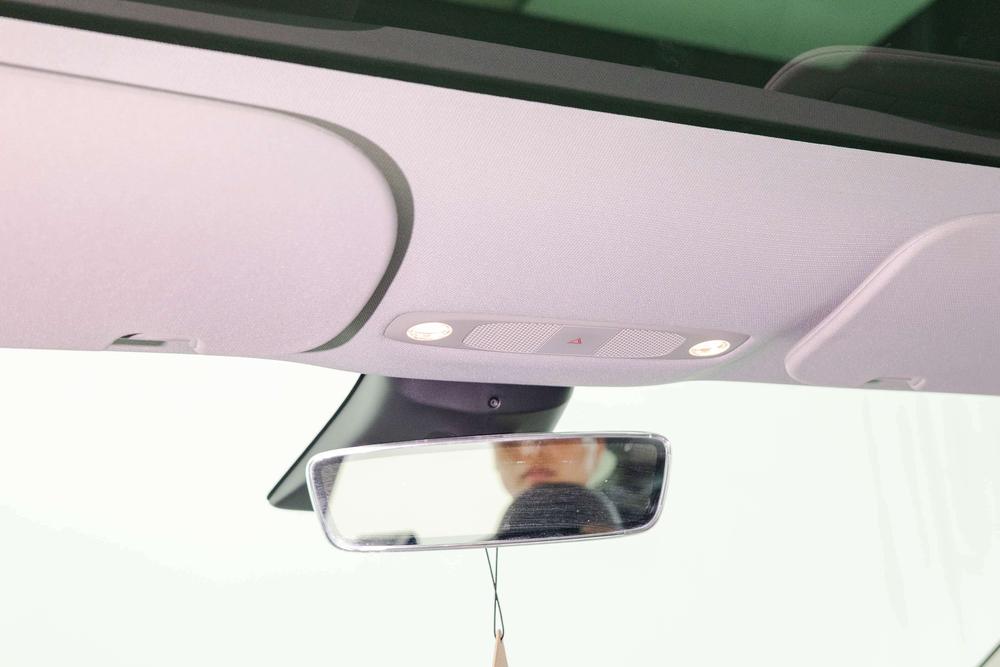 Tesla Model 3 2023 car image #14