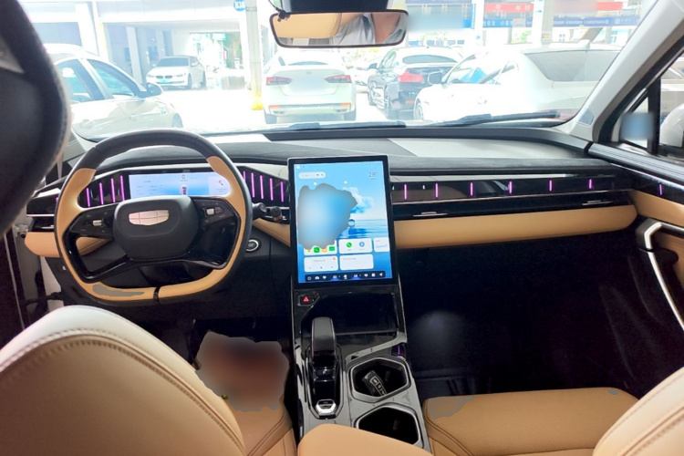 GEELY Boyue L 2023 car image #10