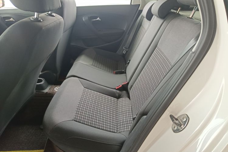 Volkswagen Polo 2018 #17 Volkswagen Polo 2018 car image #17